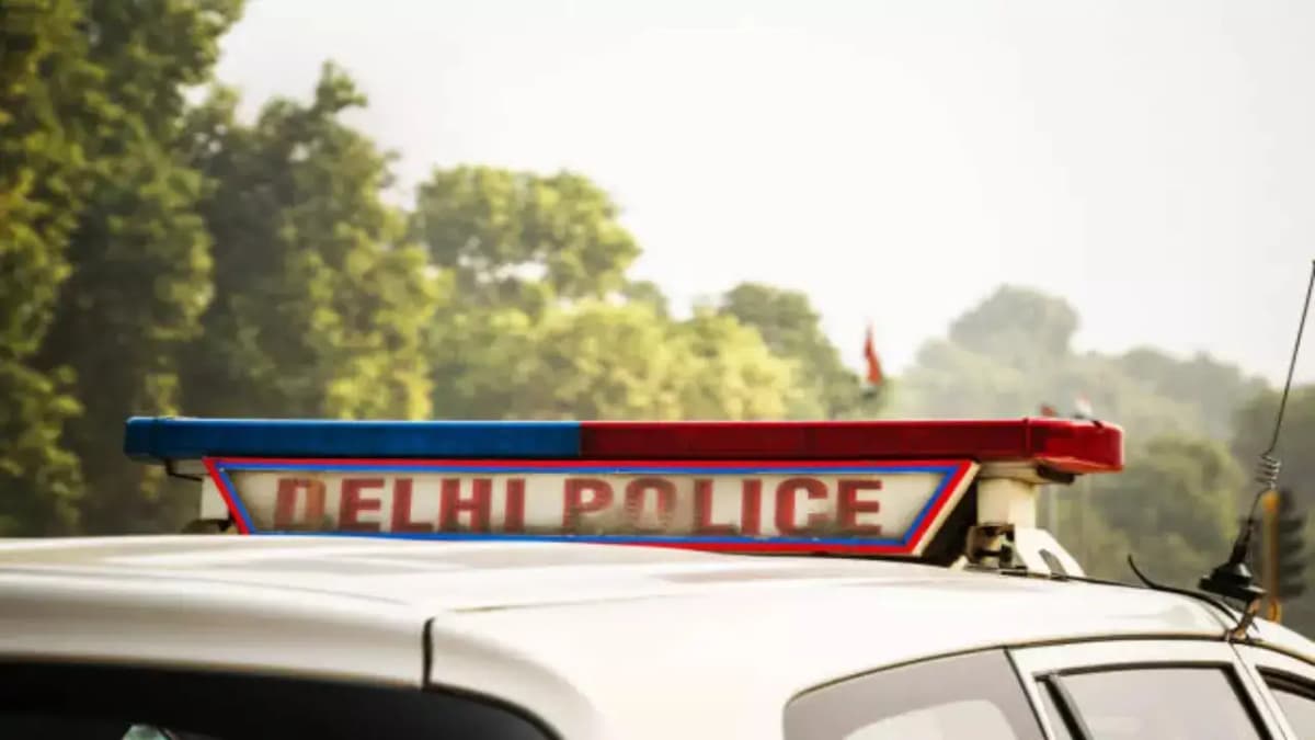Man Killed in Stabbing Incident While Driving in East Delhi
