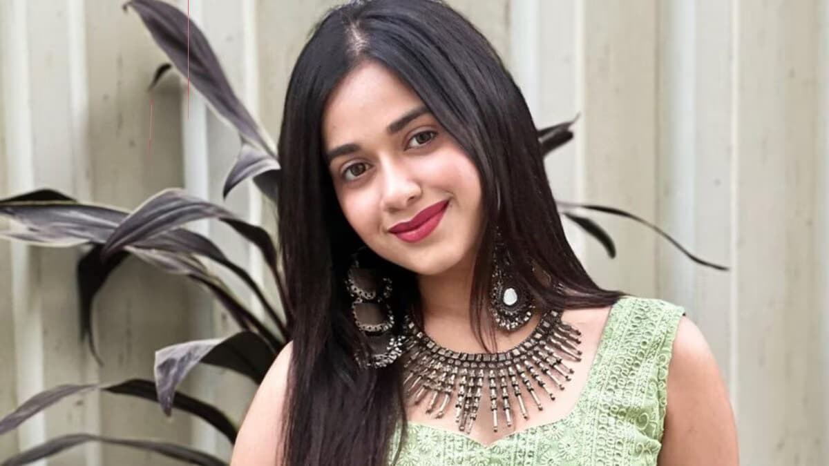 Jannat Zubair Questions Bollywood's Timely Support for NEET Protesters