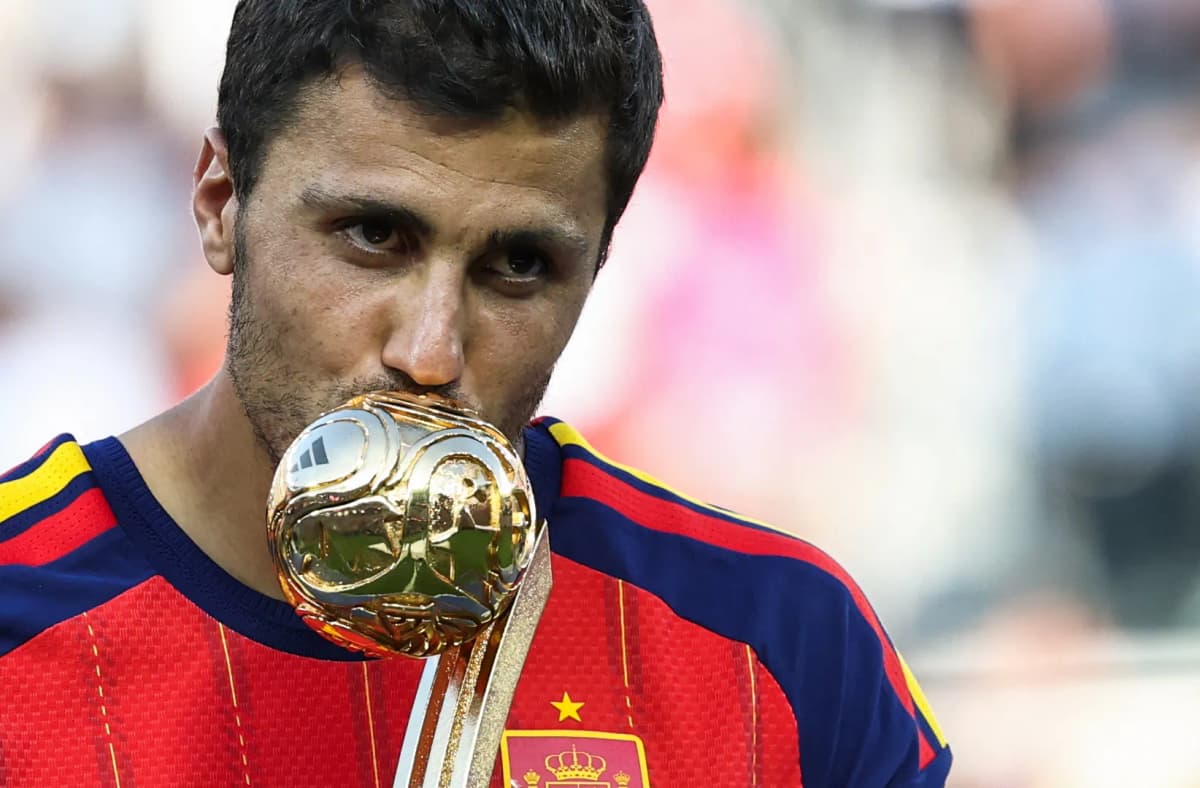 Rodri to Undergo Back Surgery After World Cup Triumph with Spain