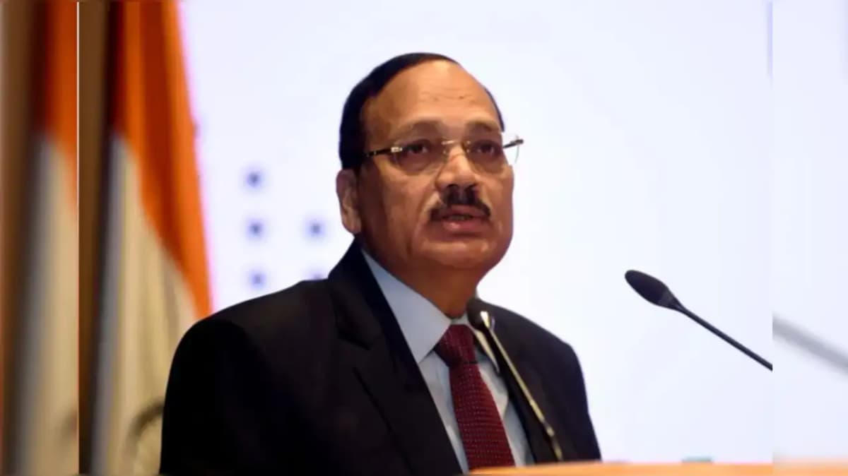 CJI Surya Kant Expresses Concern Over Supreme Court Metro Station Closure