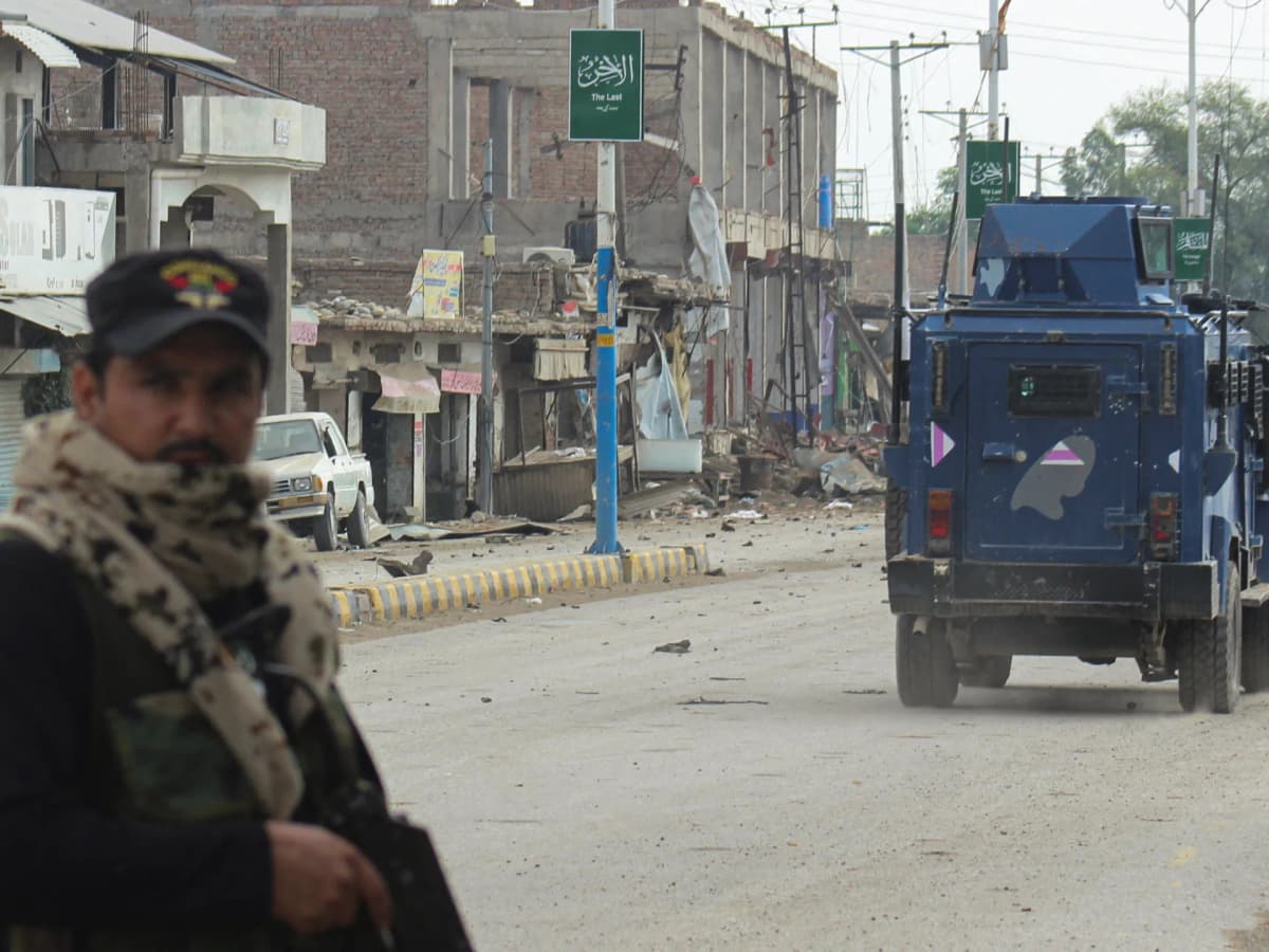 Deadly Suicide Bombing Claims 27 Lives in Pakistan's Khyber Pakhtunkhwa