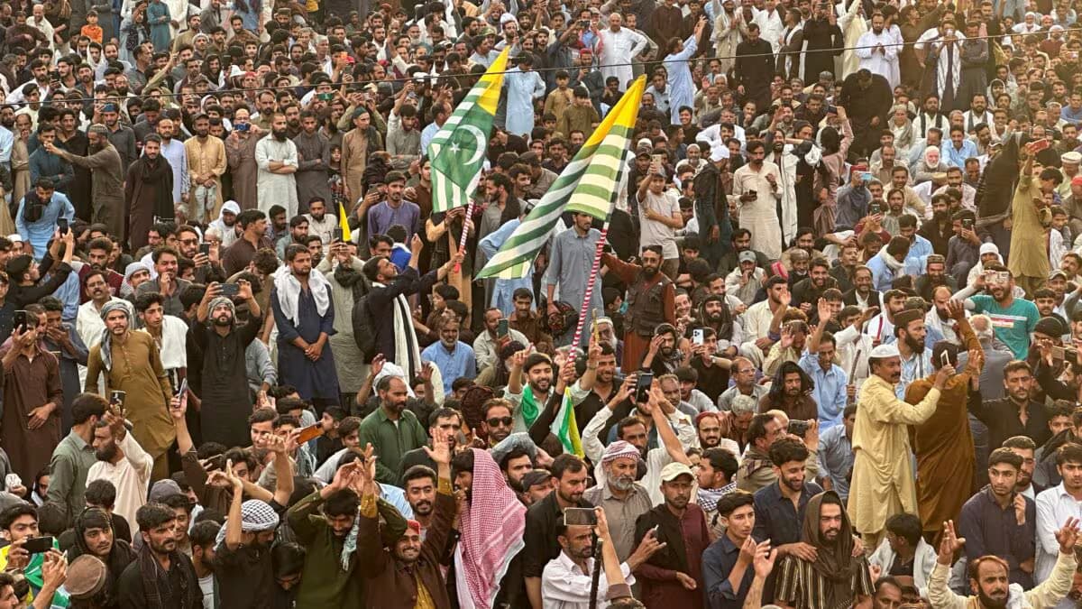 Critics Highlight Media Bias in Coverage of Kashmir and India Protests