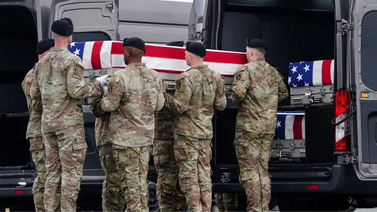 US Military Considers Confiscating Cellphones of Deployed Troops Amid Iran Threats