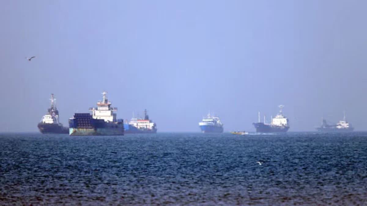 India Intensifies Diplomatic Efforts to Aid Stranded Seafarers