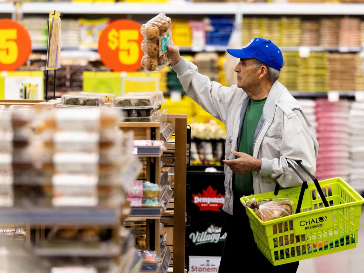 US Economic Growth Slows Amid Trade Deficits and Inflation Pressures