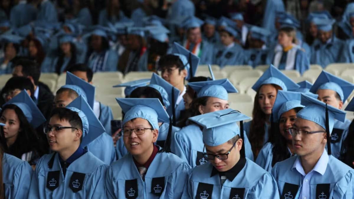 Trump Administration Proposes $100,000 Fee for Foreign Graduates in US