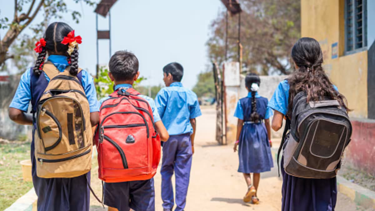 Bihar Students Protest for Better School Facilities Following UP Demonstrations
