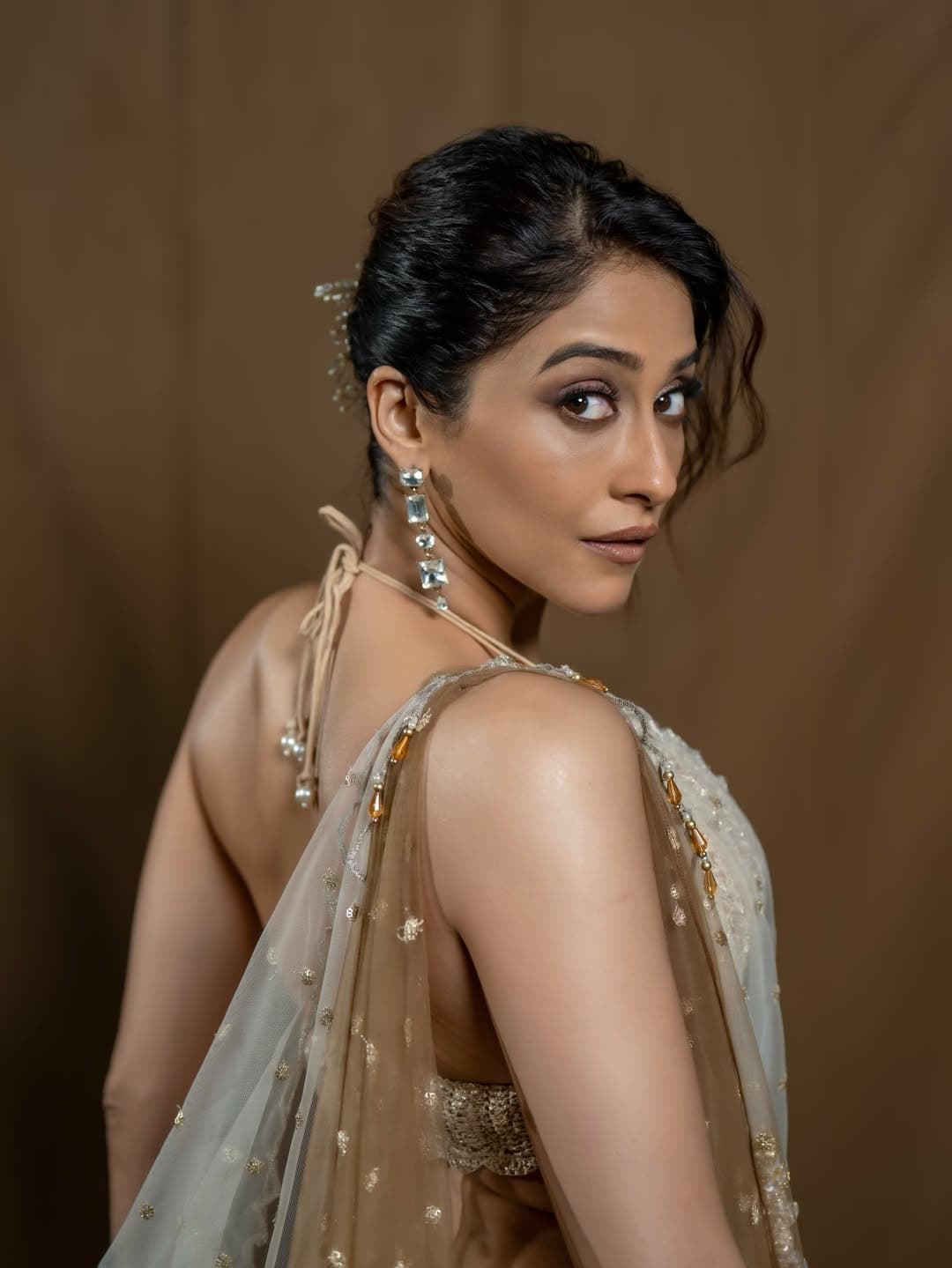 Regina Cassandra Rises Temparature With Her Latest Look