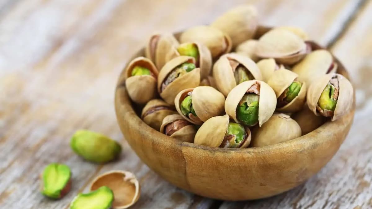Many Health Benefits Of Eating Pistachio